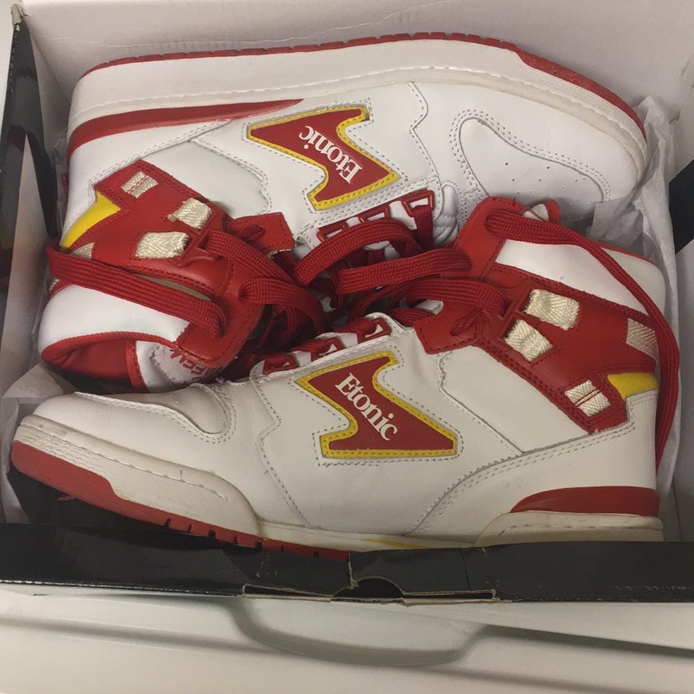 Etonic Akeem the Dream